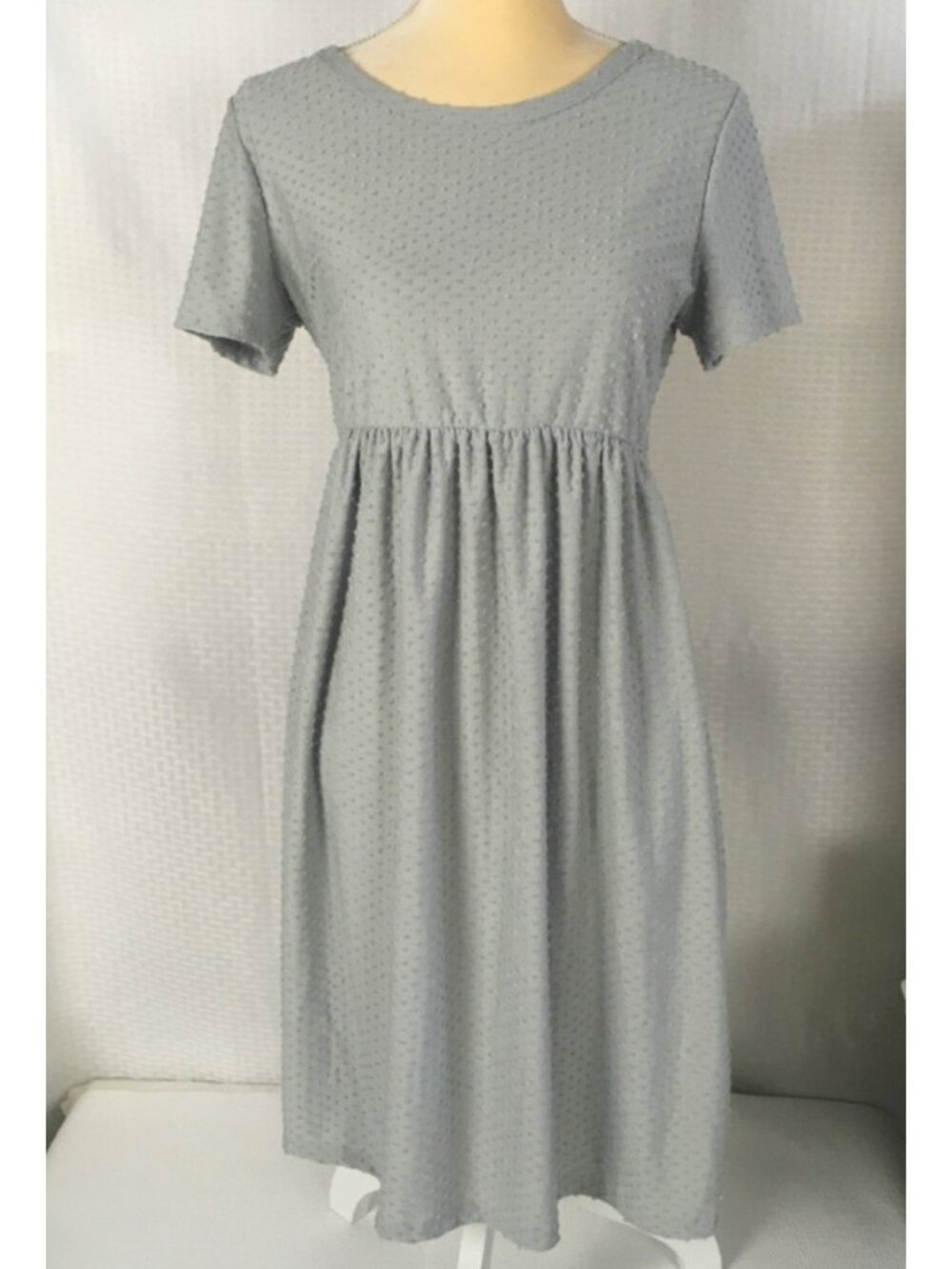 Hello Miss Dress Size M Gray Short Sleeves Round Neckline Knee Length New w Tags